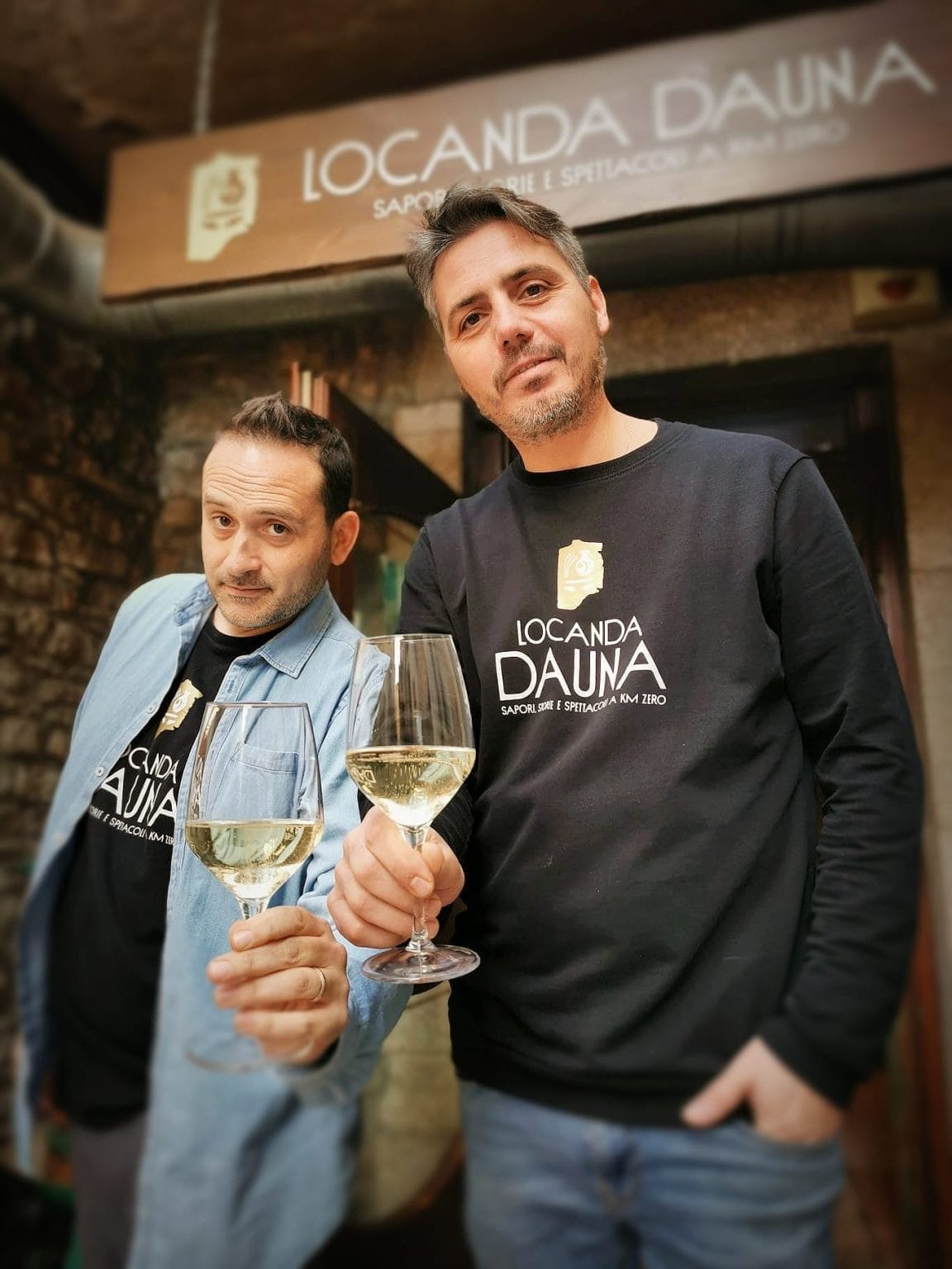 Santino Caravella e Michele Creta brindano insieme